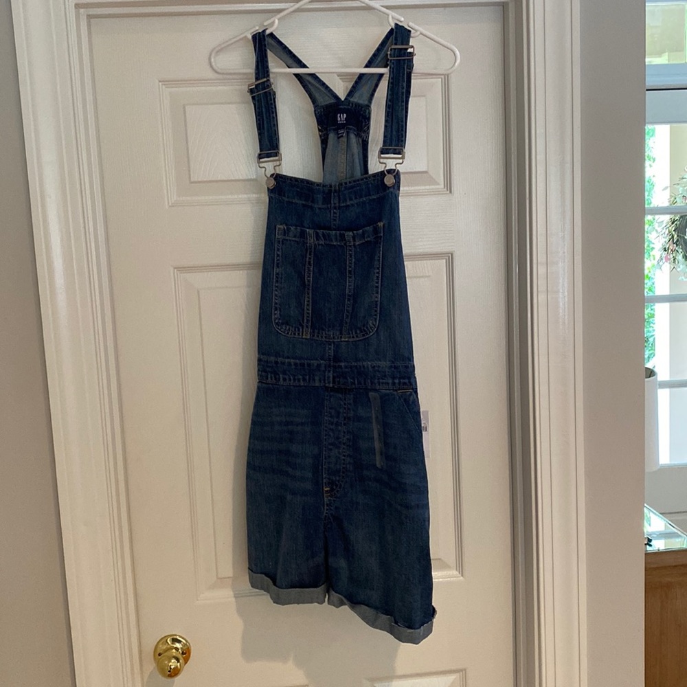 NWT Gap shorts overalls, medium-dark wash